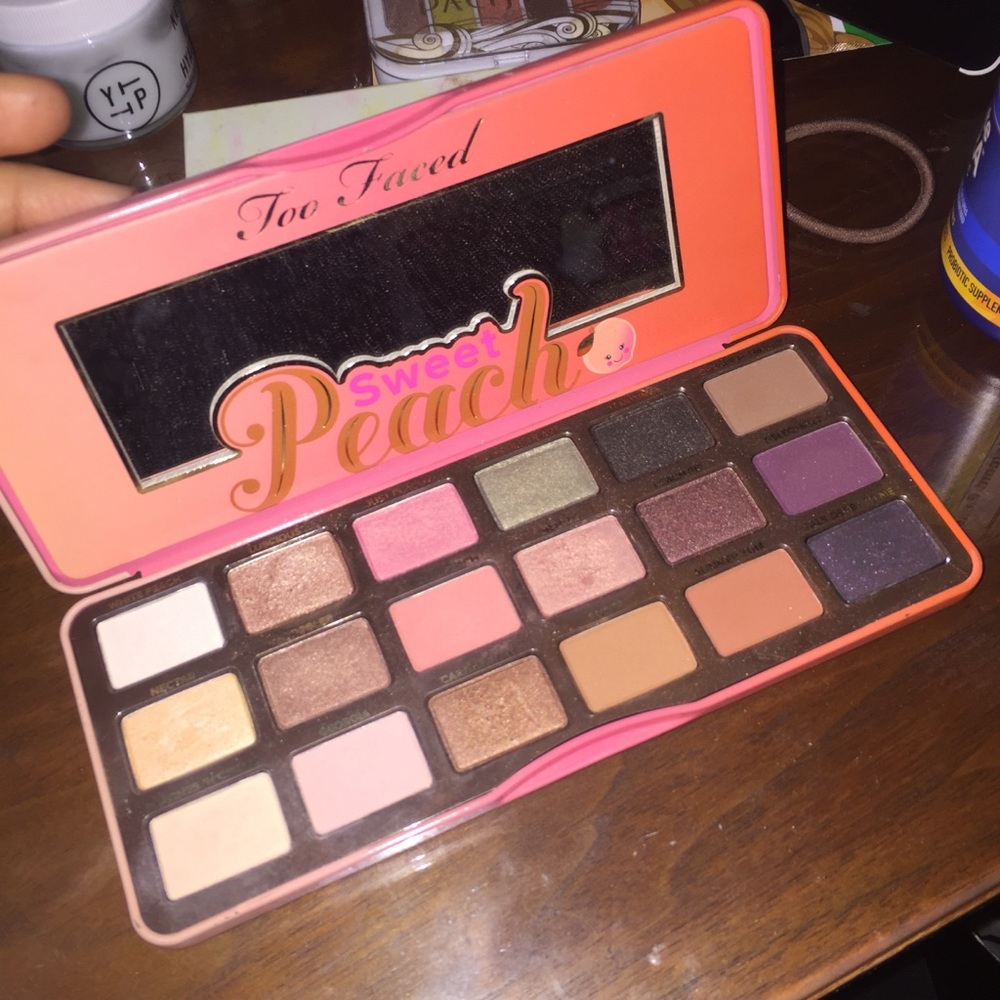 Too Faced Sweet Peach Palette